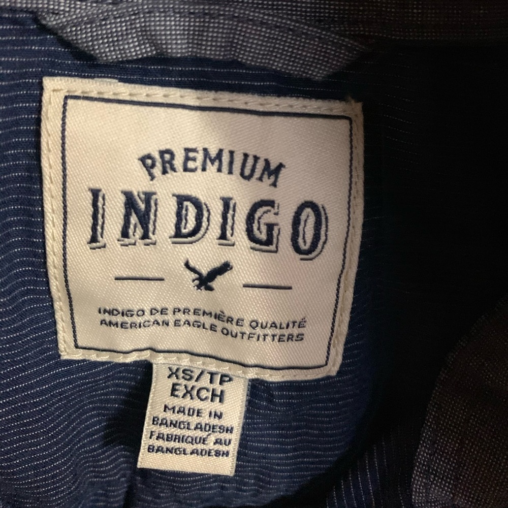 Men’s American Eagle Buttoned Shirt